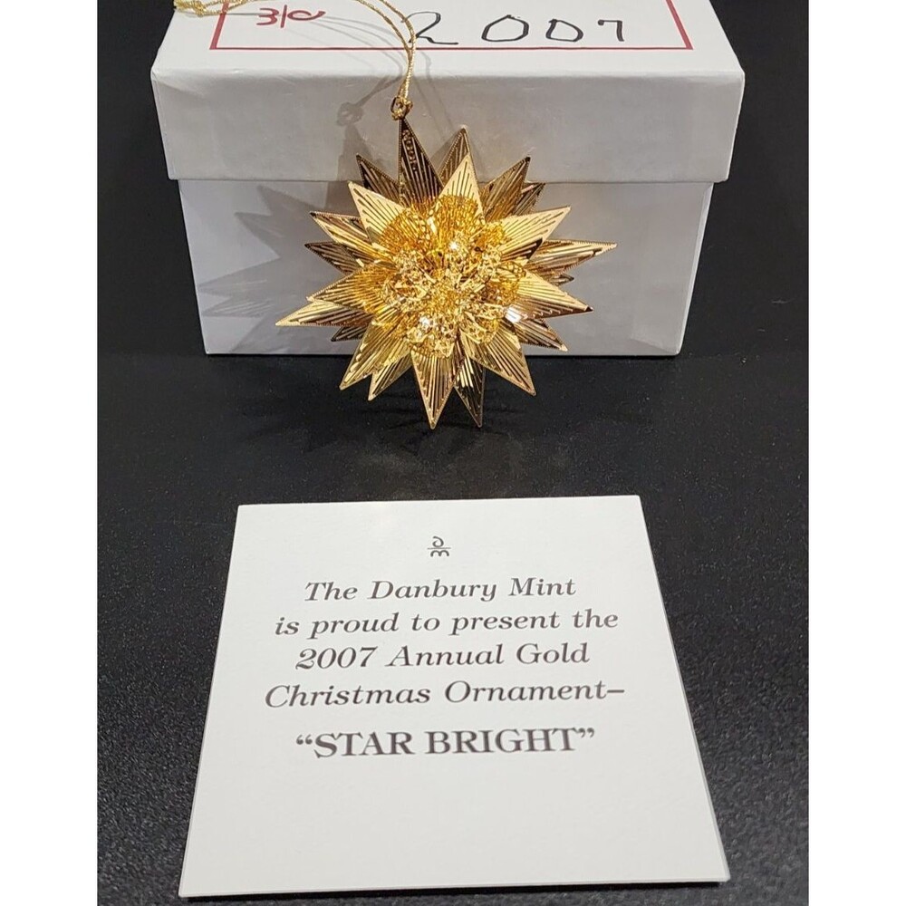 Danbury Mint 23kt Gold Star Bright Ornament Holiday 2007 With Box